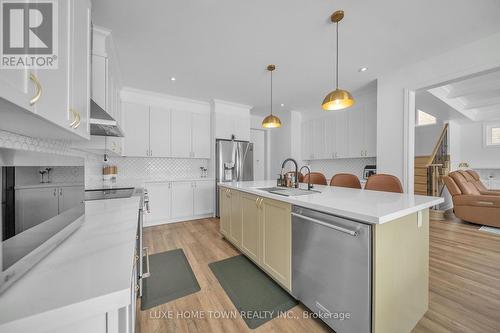 136 Harpin Way E, Centre Wellington, ON 