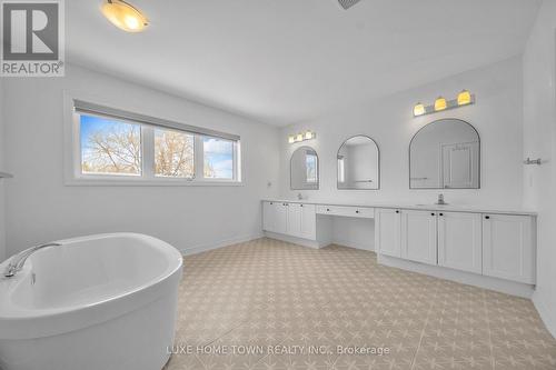 136 Harpin Way E, Centre Wellington, ON 