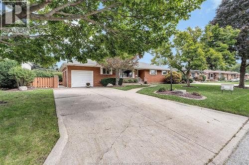 2360 Leonard Road, Windsor, ON 