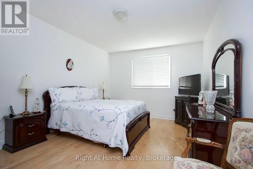 2096 Stornoway Street, Oshawa (Kedron), ON 