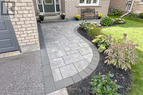 2096 Stornoway Street, Oshawa (Kedron), ON 