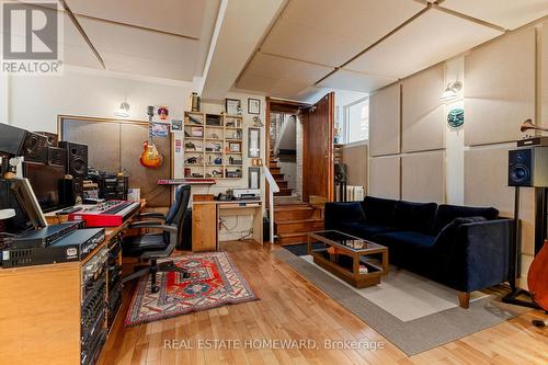 174 Heward Avenue, Toronto, ON 