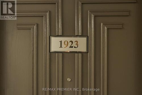 1923 - 3 Greystone Walk Drive, Toronto, ON 