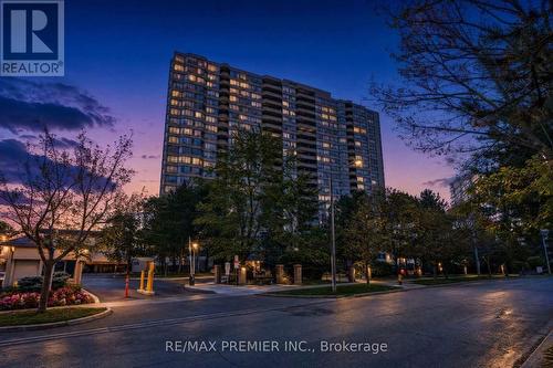 1923 - 3 Greystone Walk Drive, Toronto, ON 