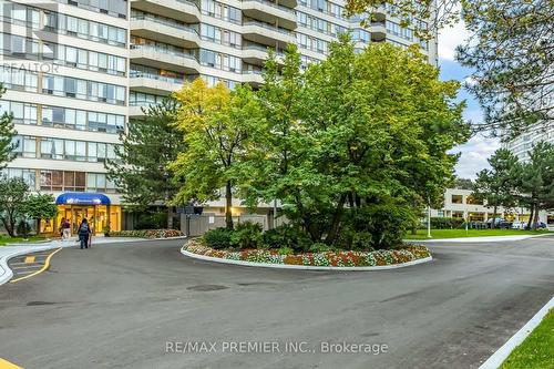 1923 - 3 Greystone Walk Drive, Toronto, ON 