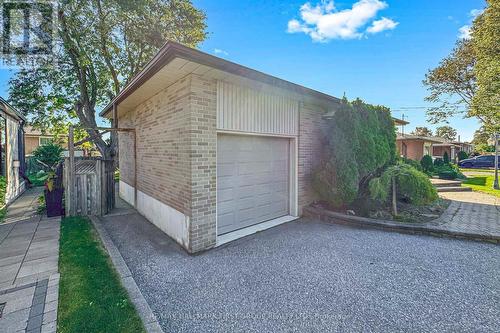 789 Hillcrest Road, Pickering, ON 