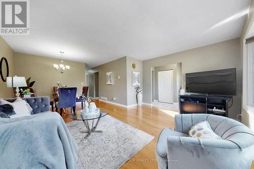 789 Hillcrest Road, Pickering, ON 