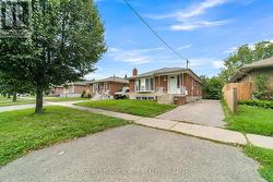 BSMT - 117 CABOT STREET Oshawa, ON L1J 5R8