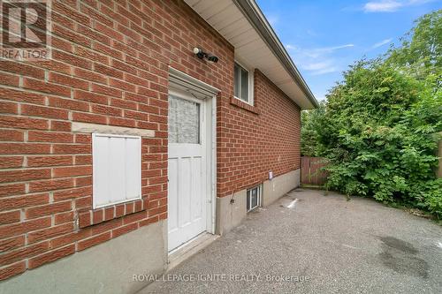 BSMT - 117 CABOT STREET , Oshawa, Ontario L1J 5R8 3