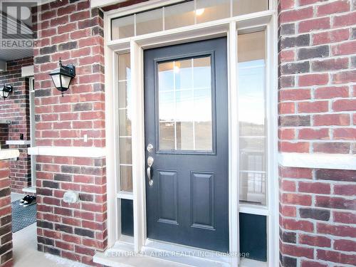 913 ELIZABETH MCKENZIE DRIVE , Pickering, Ontario L1X 0P5 3