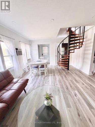 761 INNISFIL BEACH ROAD , Innisfil, Ontario L9S 4E4 5
