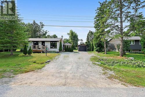 25 GLENGROVE AVENUE  Oro-Medonte, ON L3V 0J9