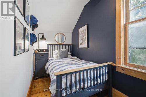 137 Chisholm Street, Oakville, ON 