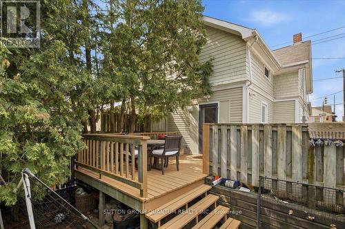 137 Chisholm Street, Oakville, ON 