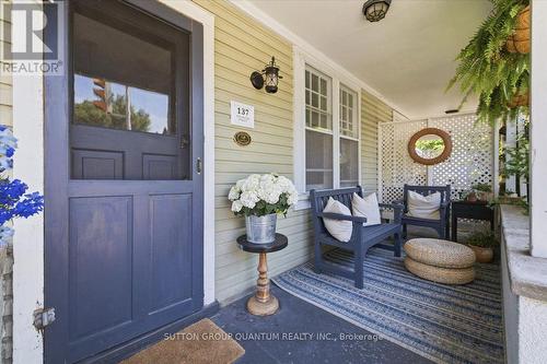 137 Chisholm Street, Oakville, ON 