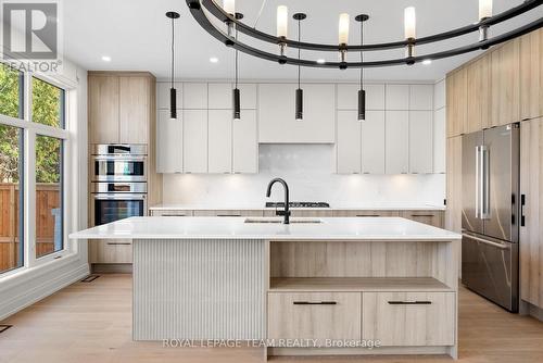93 Lotta Avenue, Ottawa, ON 