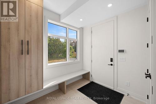 93 Lotta Avenue, Ottawa, ON 