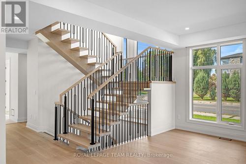 93 Lotta Avenue, Ottawa, ON 