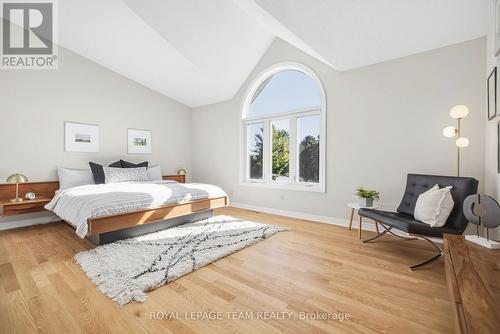 2A Weslock Way, Ottawa, ON 