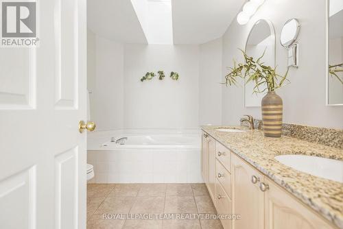 2A Weslock Way, Ottawa, ON 