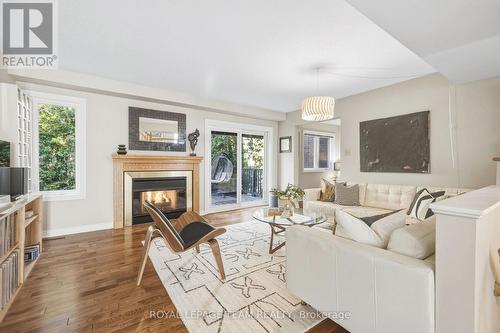 2A Weslock Way, Ottawa, ON 