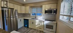 1365 MARY STREET Oshawa, ON L1G 6T2