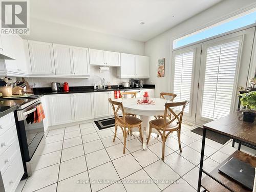 55 CLUBHOUSE DRIVE , Collingwood, Ontario L9Y 4Z5 5