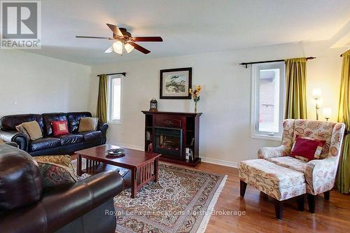 Living Room - 61 Marina Crescent, Collingwood, ON 