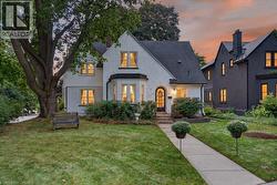 32 LINCOLN Avenue Brantford, ON N3T 4S7