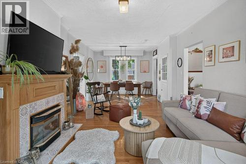 32 Lincoln Avenue, Brantford, ON 