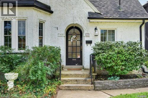 32 Lincoln Avenue, Brantford, ON 