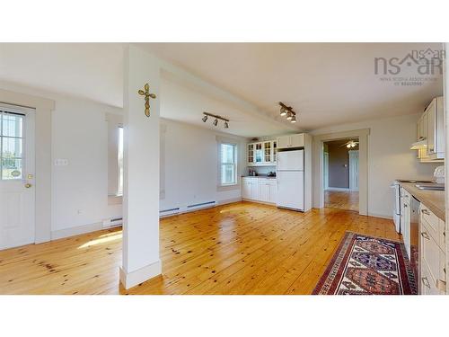1663 Highway 3, East Pubnico, NS 