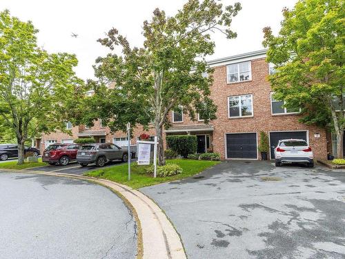 5 Arthur Lismer Court, Bedford, NS 