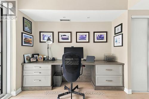 Built-In Desk and double closet - 2010 - 99 Foxbar Road, Toronto, ON 