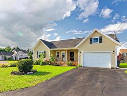 3 HUMMINGBIRD Street  Charlottetown, PE C1E 0J1