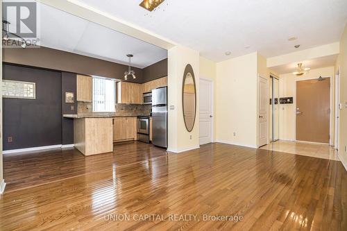 2002 - 509 Beecroft Road, Toronto, ON 