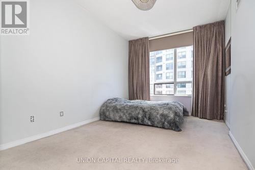 Primary Bedroom - 2002 - 509 Beecroft Road, Toronto, ON 