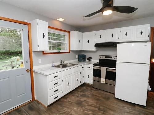 52 Evergreen Drive, Salmon River, NS 