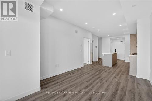 304 - 461 Green Road, Hamilton, ON 
