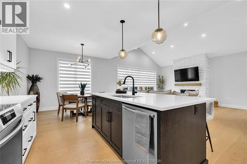 111 Bloomington Way, Chatham, ON 