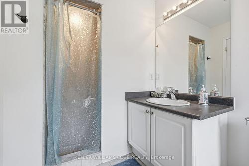 Shower Area - 4828 Verdi Street, Burlington, ON 