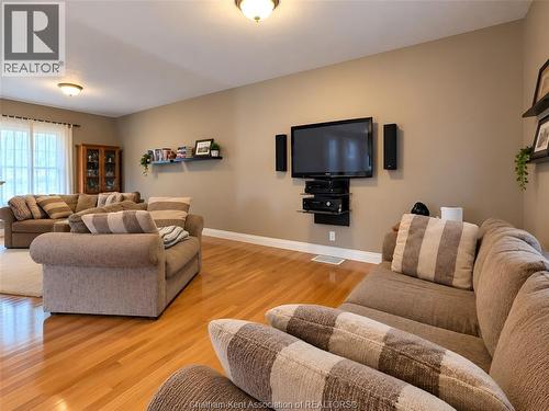 25139 St  Clair Street, Chatham Township, ON 
