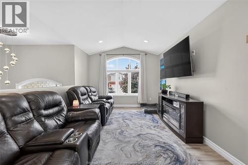 399 Poplar Drive, Lakeshore, ON 