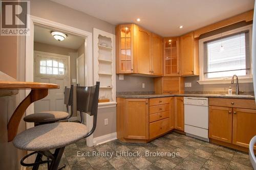 Kitchen - 445 Arndon Avenue, Peterborough (Otonabee Ward 1), ON 