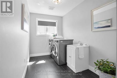 551 Scenic Court, Warwick (Watford), ON 