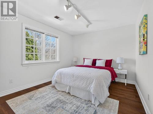 25 Harlington Road, Toronto, ON 