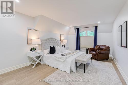 45 Shorewood Place, Oakville, ON 