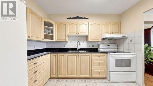 1804 - 2550 Pharmacy Avenue, Toronto, ON 
