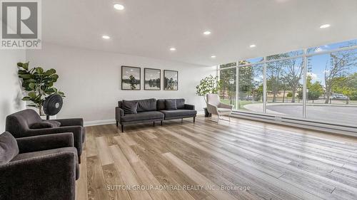 1804 - 2550 Pharmacy Avenue, Toronto, ON 