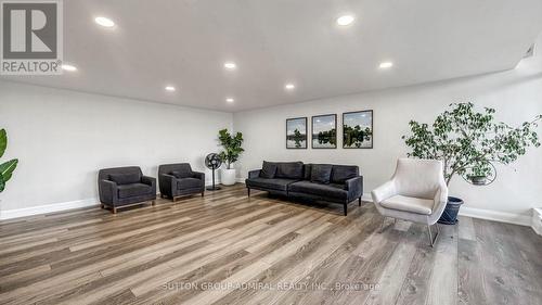 1804 - 2550 Pharmacy Avenue, Toronto, ON 